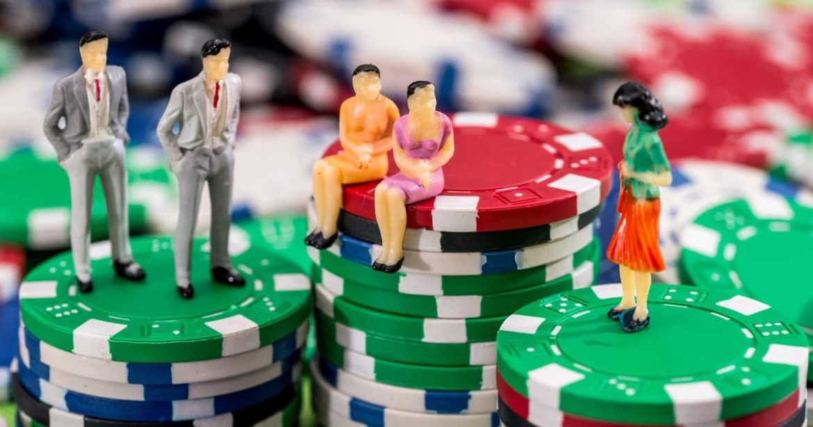 Cách thắng trong các ván poker tiền mặt cược nhỏ