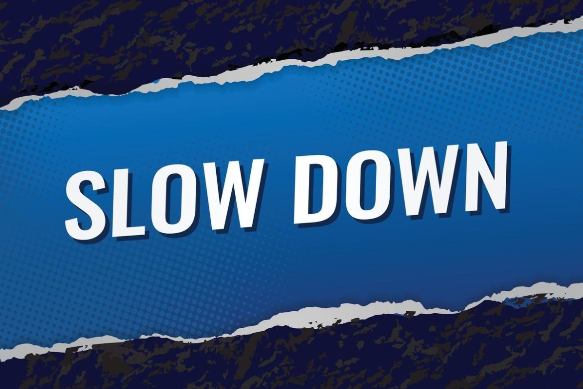 Khi nào nên chơi chậm nếu bạn có tay bài mạnh trong poker?