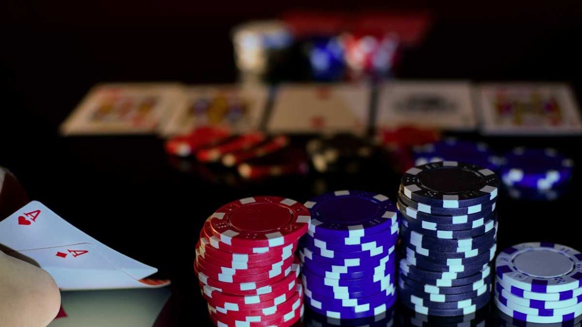 Khoa học kết hợp trong Poker: Hướng dẫn cho người mới bắt đầu